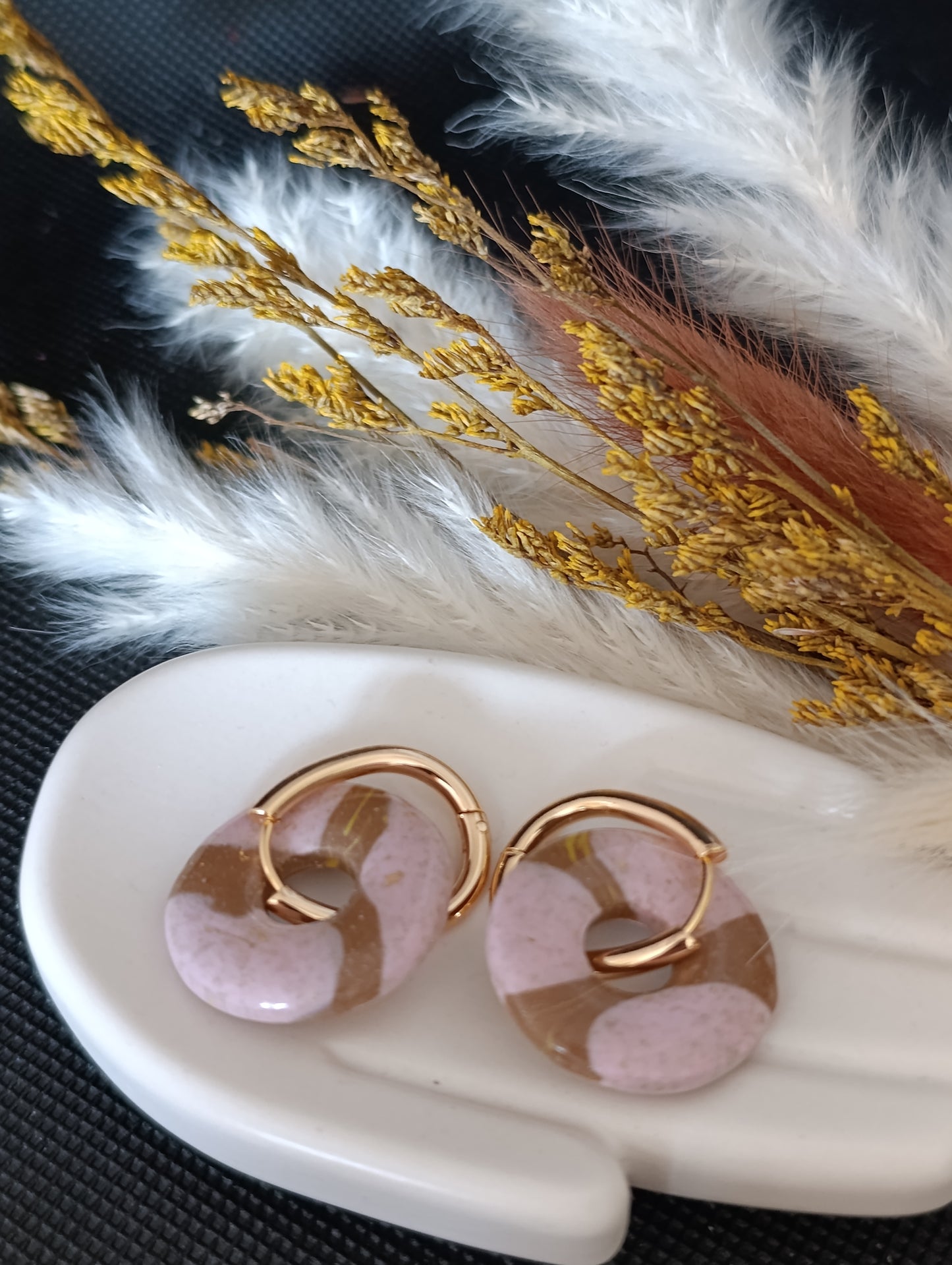 Boucles rose et caramel