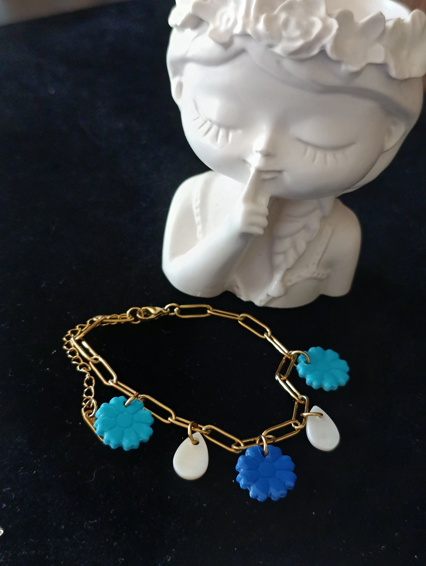 Bracelet pampilles bleues